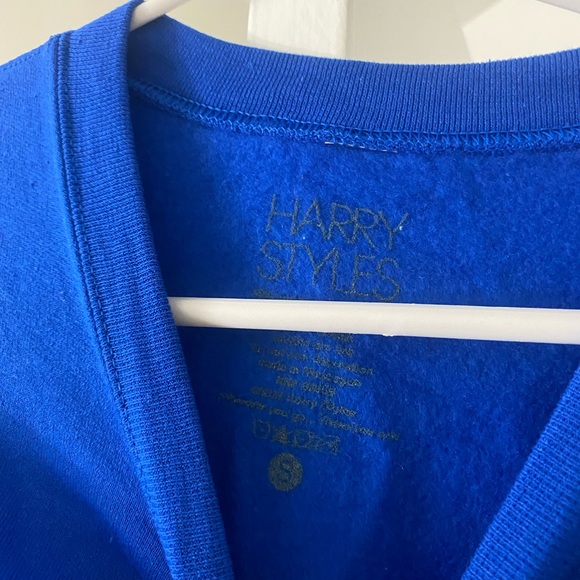 Harry Styles 2022 Love On Tour Alphabet Royal Blue Crewneck - Picture 2 of 2